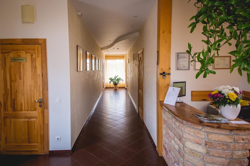 Hotel Viesu Maja Janis Madona Zewnętrze zdjęcie