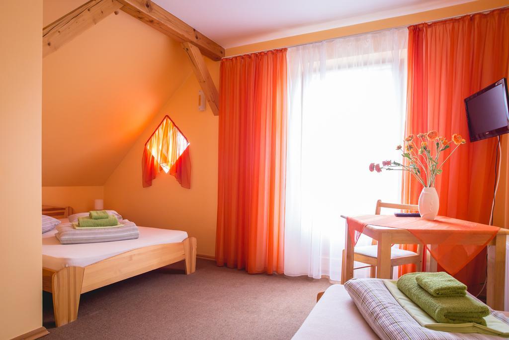 Hotel Viesu Maja Janis Madona Pokój zdjęcie