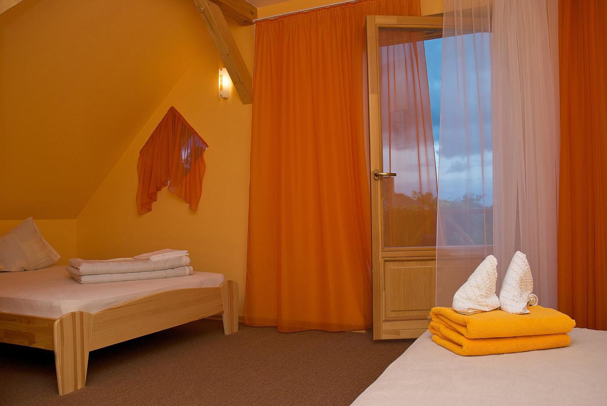 Hotel Viesu Maja Janis Madona Zewnętrze zdjęcie